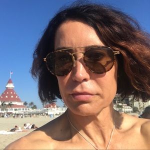 Meet your Posher, Annie